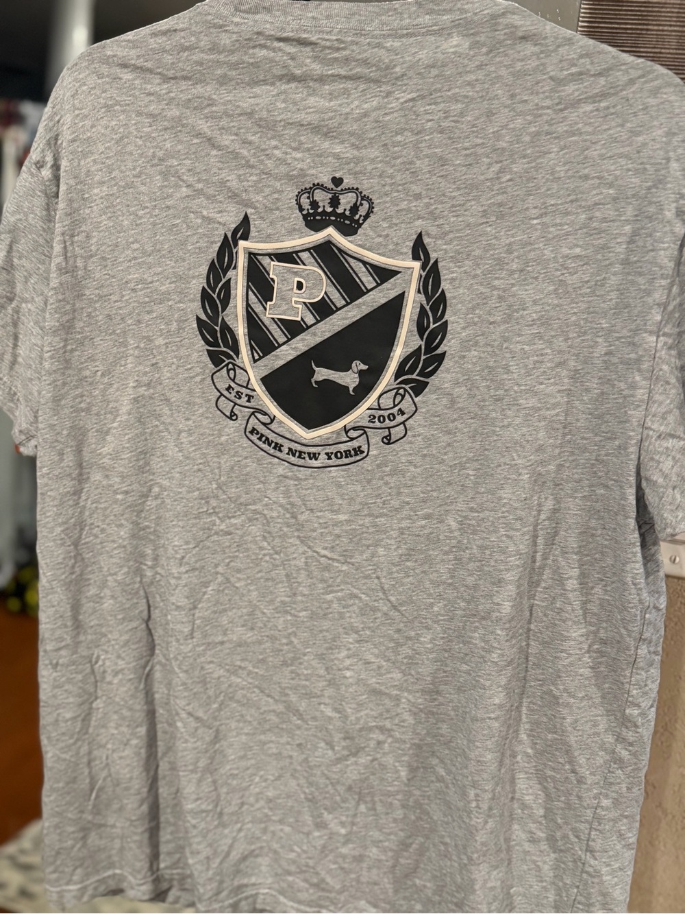 Pink Vs Women Grey Logo T-Shirt sz Small